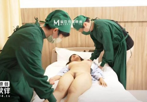 Em đi khám bệnh bị hai bác sĩ gây mê thay nhau đụ bướm liên tục